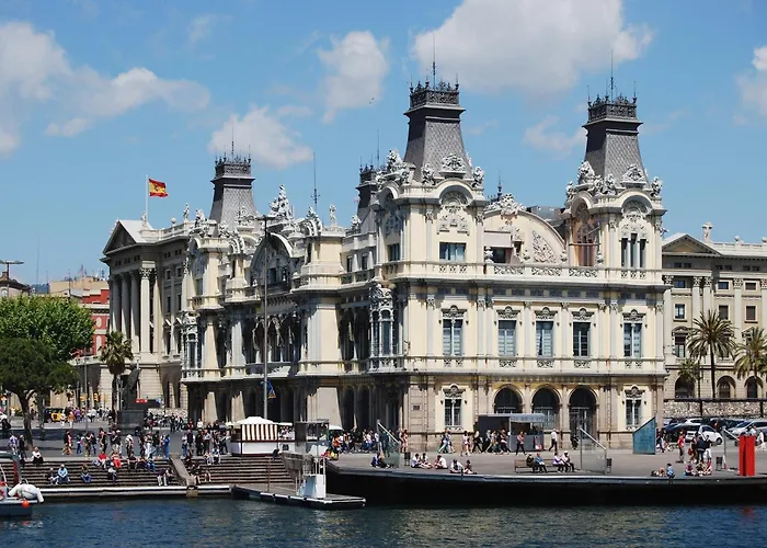 Port Vell! Beach Barcelona Centro!